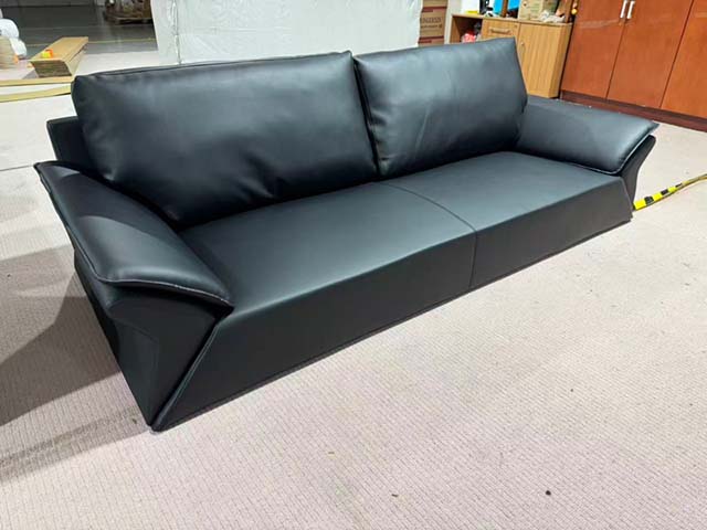 Black Leather Three-Seat Contemporary Sofa SOF-BLK-3S-LTHR-2100