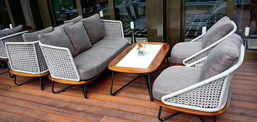 4-Piece Outdoor Woven Conversation Set with 3-Seater Sofa, Armchairs and Coffee Table