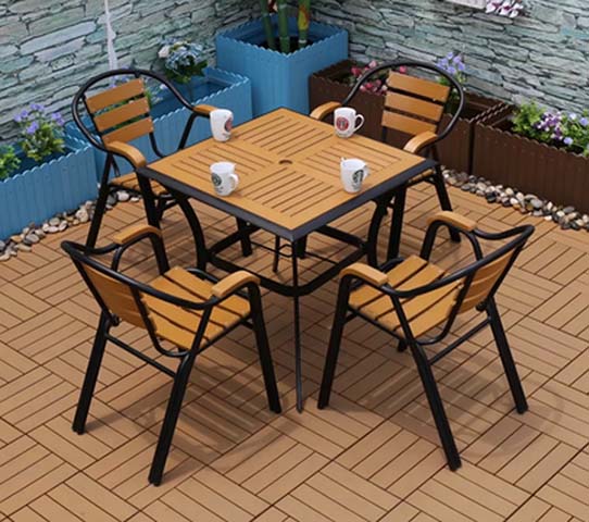 5-Piece 4-Person Square Patio Dining Set with Umbrella Hole