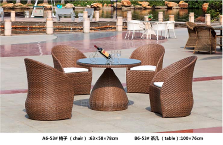 4-Piece Outdoor Wicker Bistro Dining Set with Glass-Top Pedestal Table