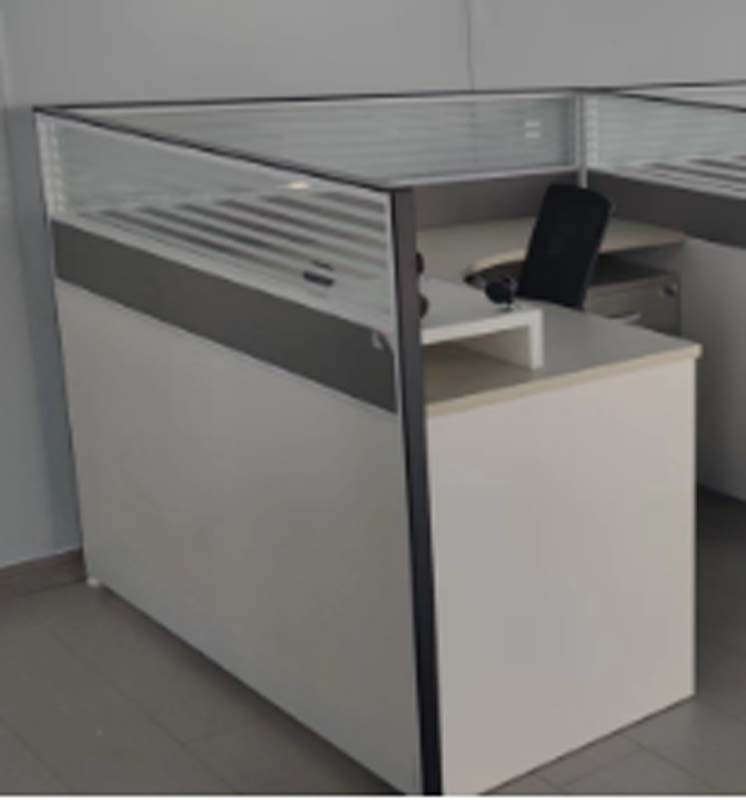 L-Shaped Modular Open-Plan Office Cubicle Workstation