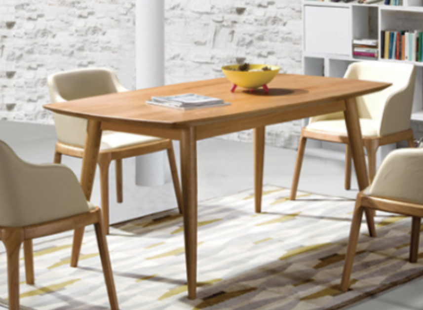 Mid-Century Scandinavian 4-Seater Solid Wood Rectangular Dining Table