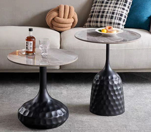 2-Piece Hammered Black Pedestal Round Nesting Side Table Set