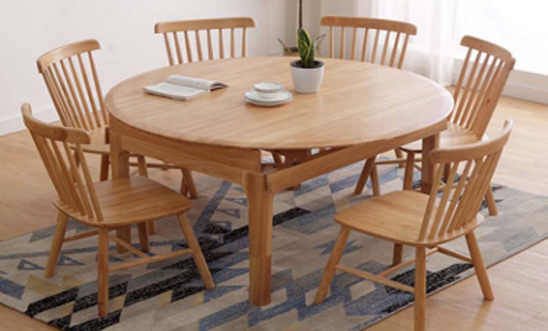 Light Natural Solid Wood Round Extendable Dining Table