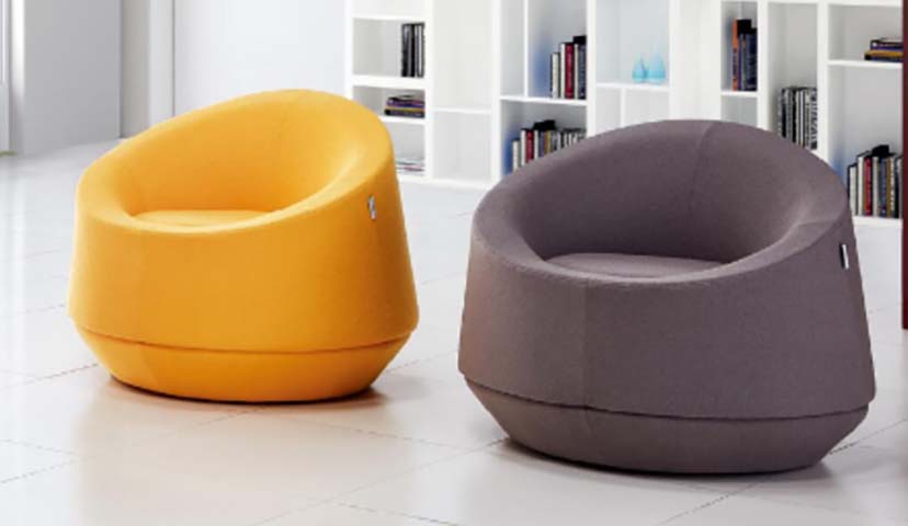 Upholstered 360&deg; Swivel Tub Lounge Armchair