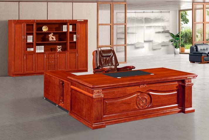 Traditional L-Shaped Executive Office Desk with Credenza Hutch