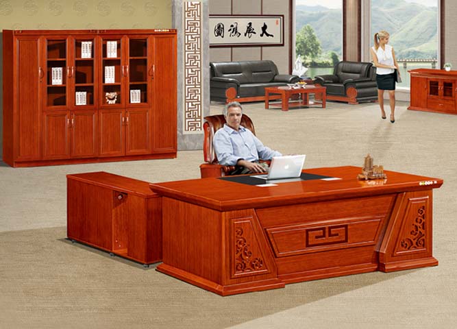 Traditional Red-Brown Wood Veneer Executive Desk with Left Return Pedestal
