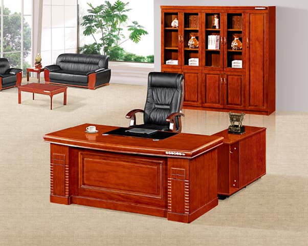 Traditional Reddish Brown Wood Veneer L-Shaped Executive Office Desk with Right Side Return