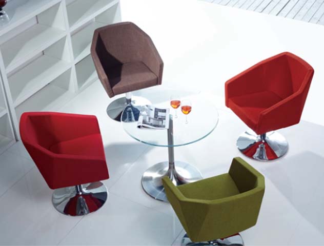 4-Seat Modern Swivel Lounge Seating Set with Round Glass Pedestal Coffee Table LNG-SET-4CHR-GLSTBL-01