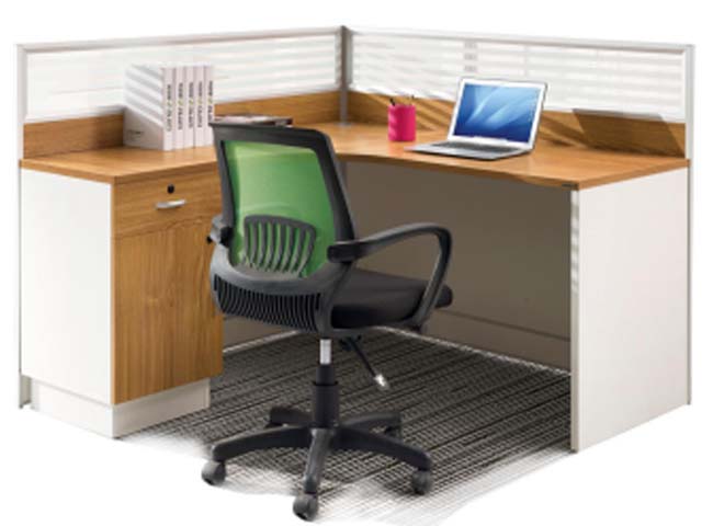L-Shaped Panel Workstation with Mobile Task Chair WS-L1400-OC1010-CH-GRN-BK
