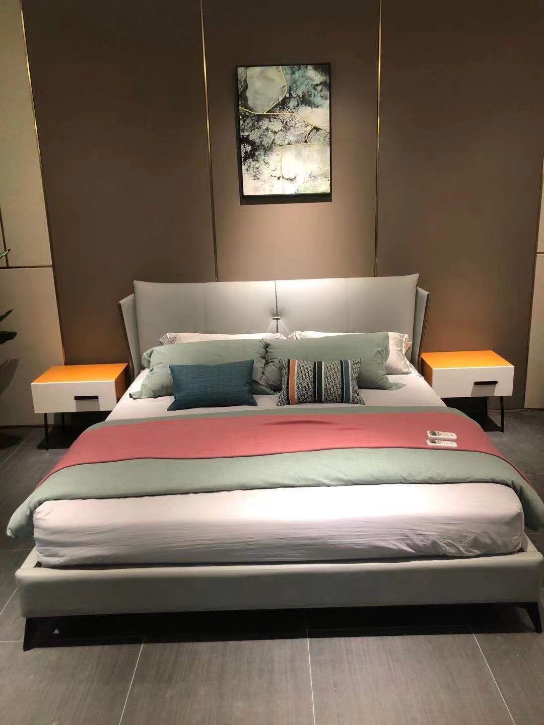 Modern Upholstered King Size Platform Bed with Matching Nightstands BED-UPH-KG-001