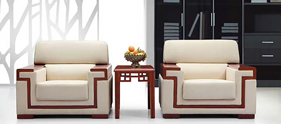 Traditional Chinese Style Cream Upholstered Single Reception Lounge Chair