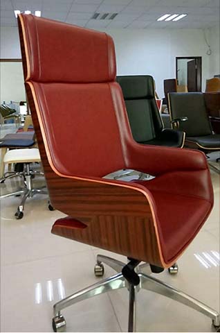 High-Back Bentwood Leather Executive Swivel Office Chair