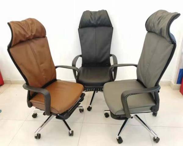 High-back Swivel Executive Office Chair with Retractable Footrest