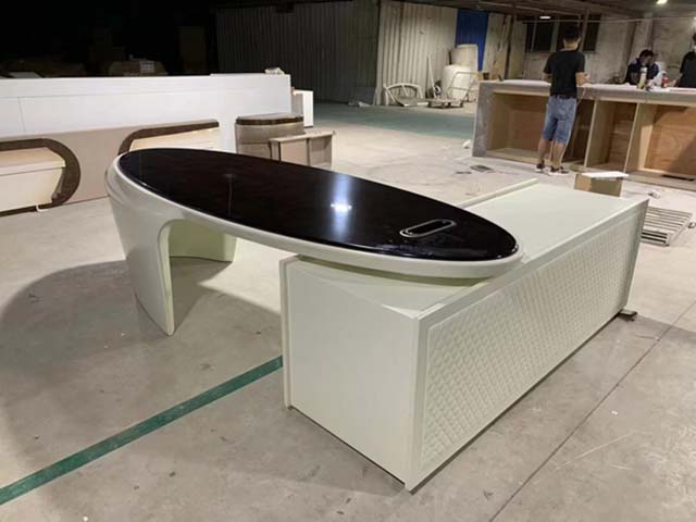 Two-Tone Boat-Shaped L-Shaped Executive Desk