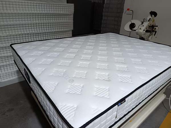 White Quilted Medium-Profile Innerspring Hybrid Mattress with Black Piped Edge