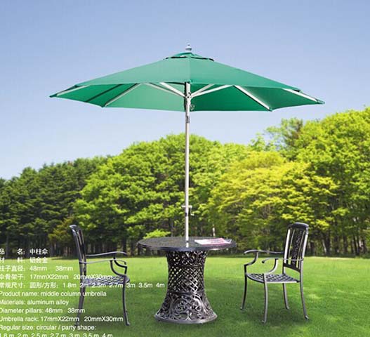 Green Octagonal Aluminum Center Pole Patio Parasol with Crank Lift
