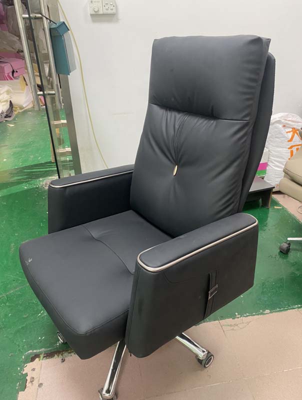 Black Tufted High-Back Executive Swivel Office Chair with Chrome Trim