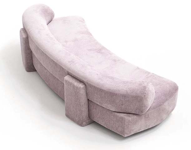 Light Mauve Curved Upholstered Chaise Lounge with Integrated Block Base