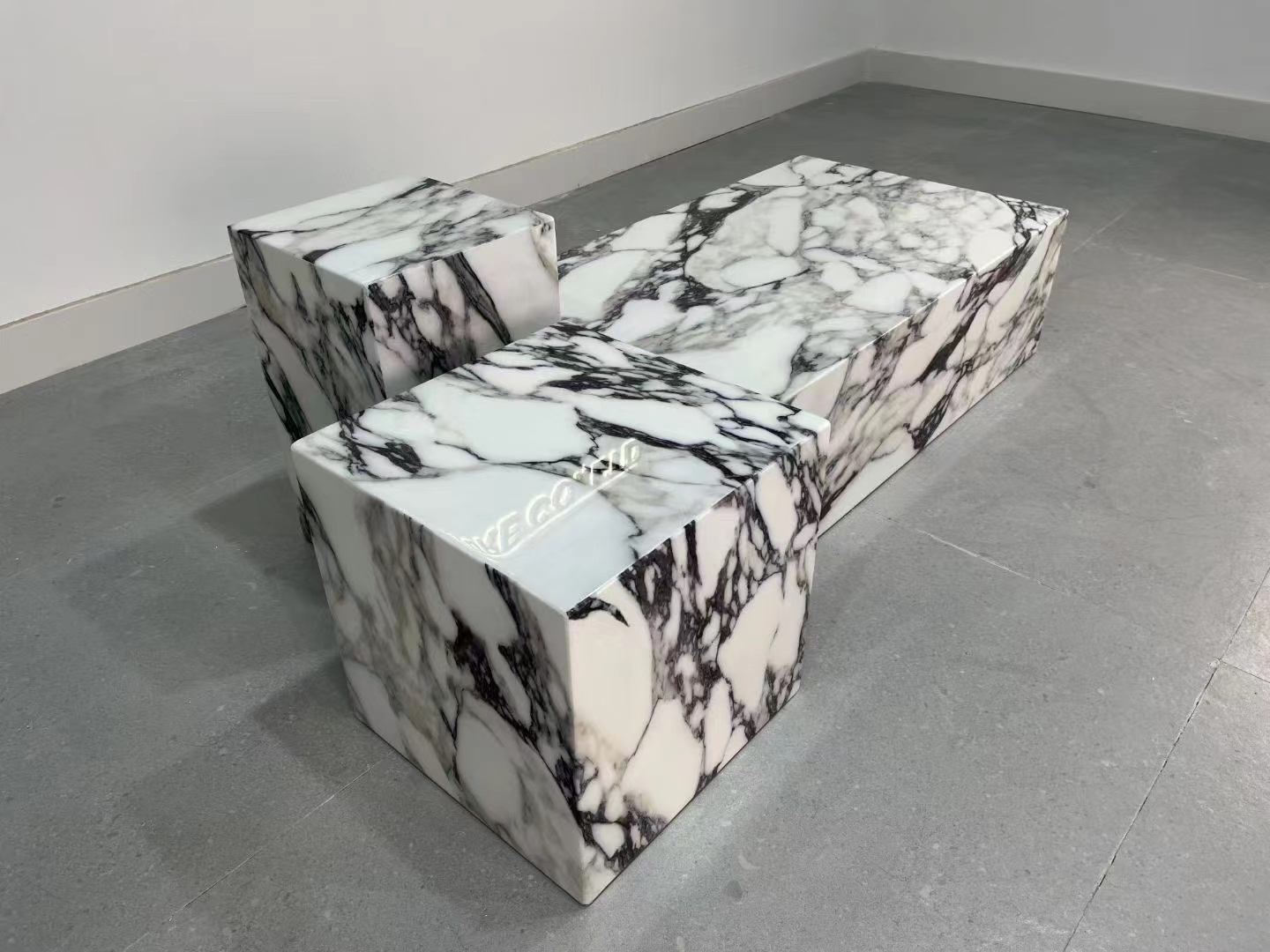 3-Piece Polished Marble-Effect Solid Plinth Modular Low Bench Set