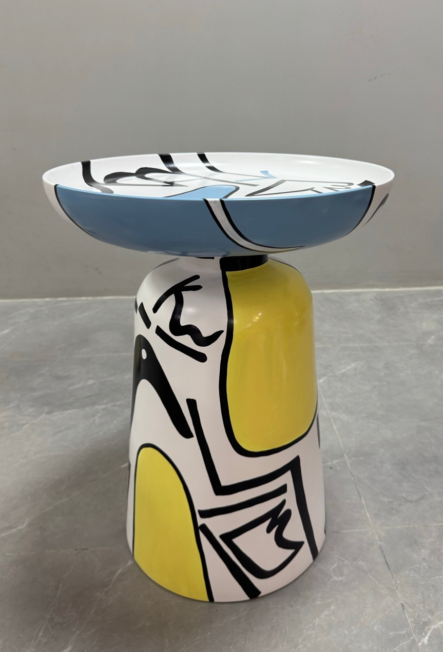 Pop Art Graffiti Face Round Tray Top Pedestal Accent Side Table