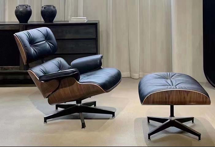 Mid-Century Modern Tufted Leather Bentwood Lounge Chair with Matching Swivel Ottoman
