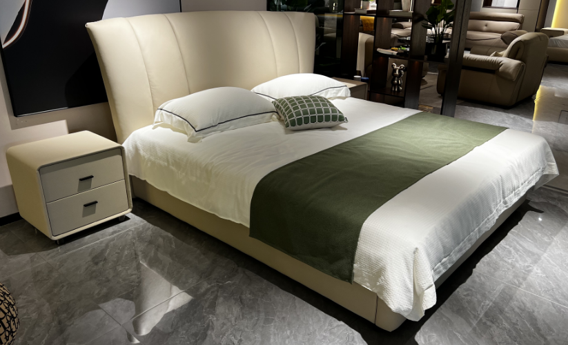 Cream Upholstered Curved-Headboard Queen Bed with Low Platform Base
